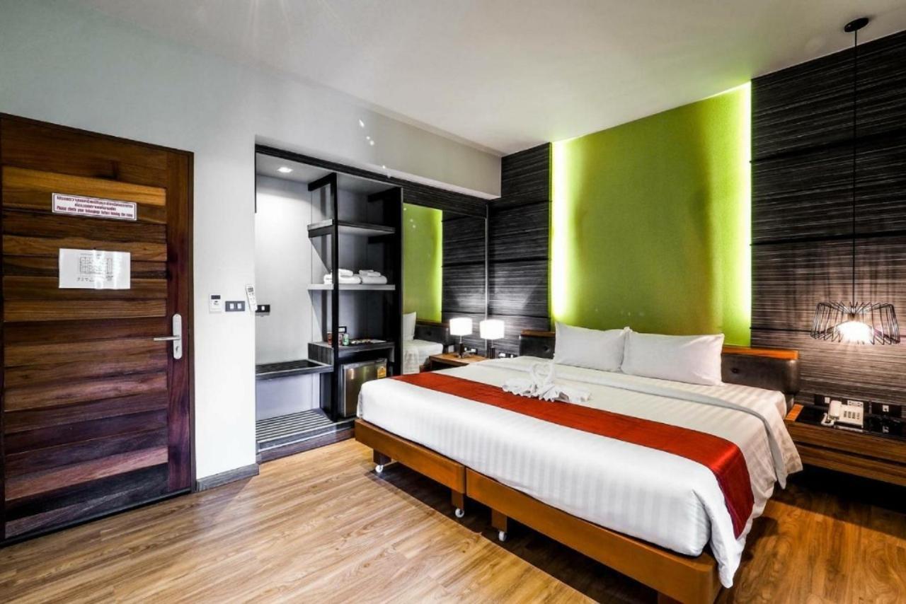 The Glory Gold Hotel Khao Lak Buitenkant foto