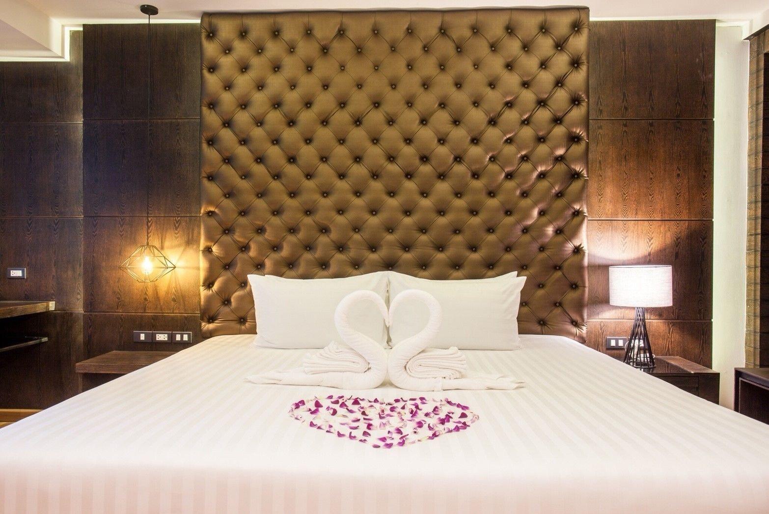 The Glory Gold Hotel Khao Lak Buitenkant foto
