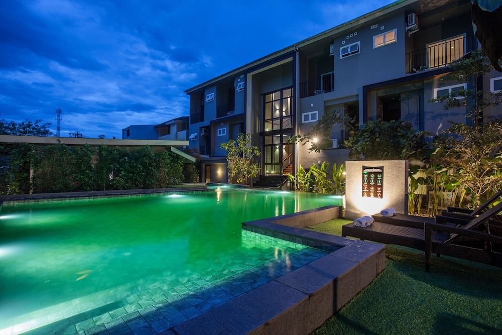 The Glory Gold Hotel Khao Lak Buitenkant foto