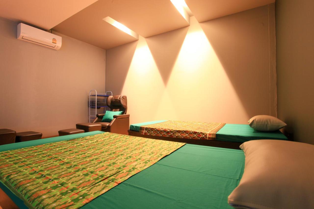 The Glory Gold Hotel Khao Lak Buitenkant foto